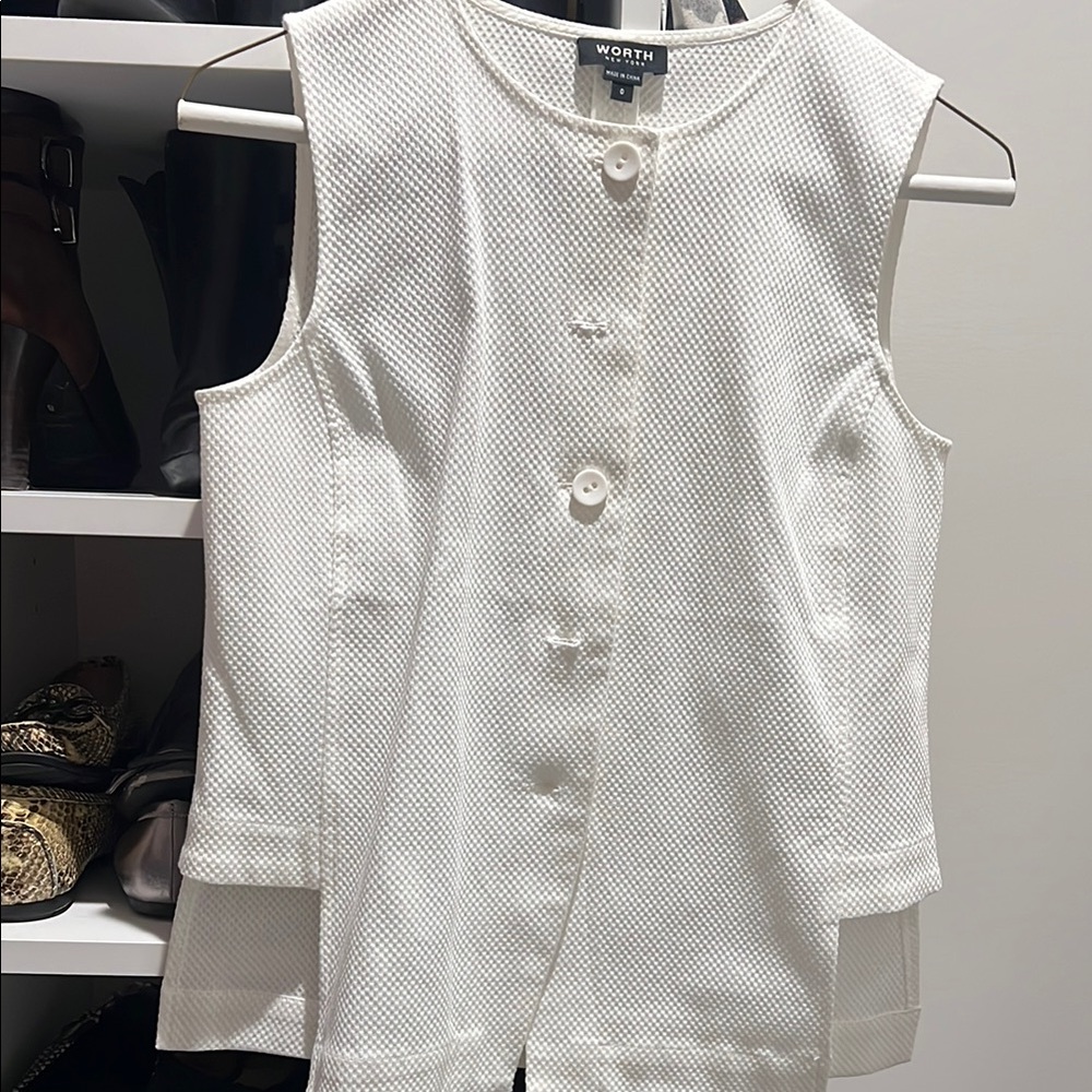 Worth Ivory Sleeveless Buttoned Top